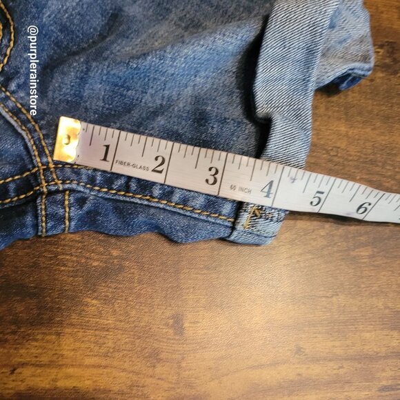 Vanity Cuffed Denim Shorts Size 25 Low Rise Button Flap Medium Light Wash - Picture 7 of 9